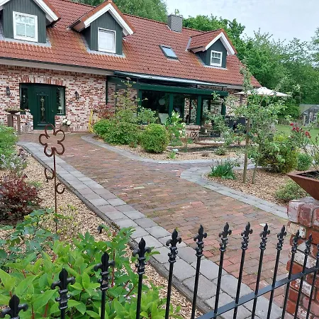 Elli Apartmán Berumbur